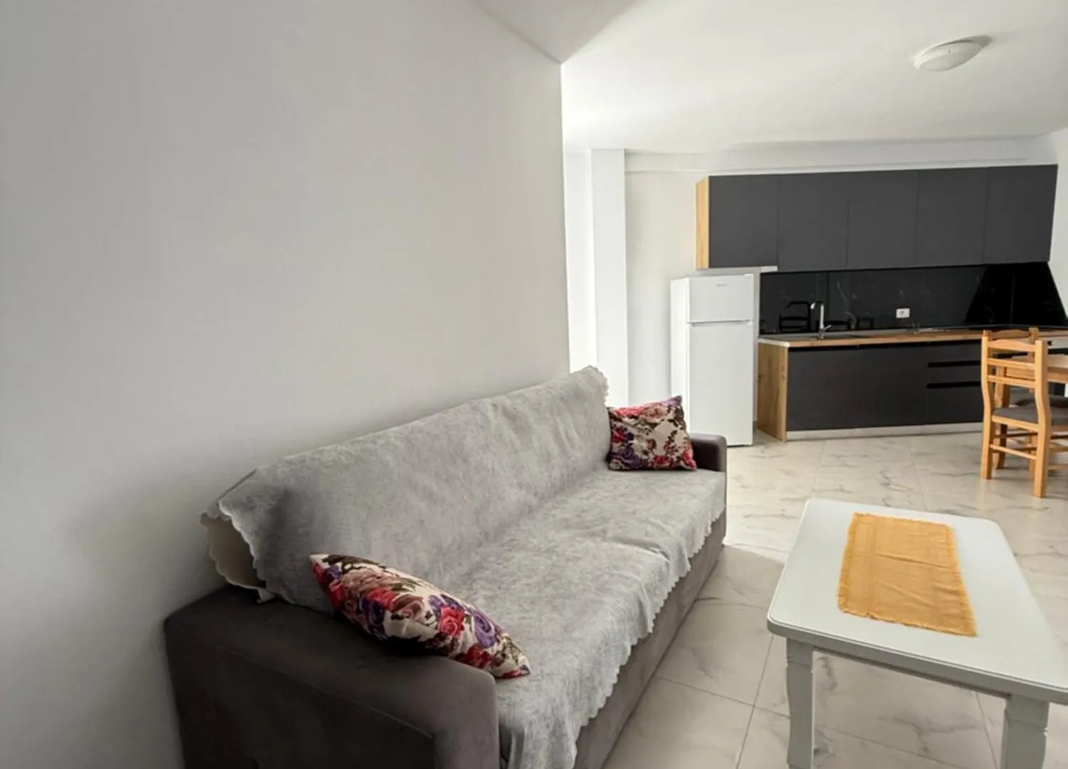 9Shengjinapartaments Албания